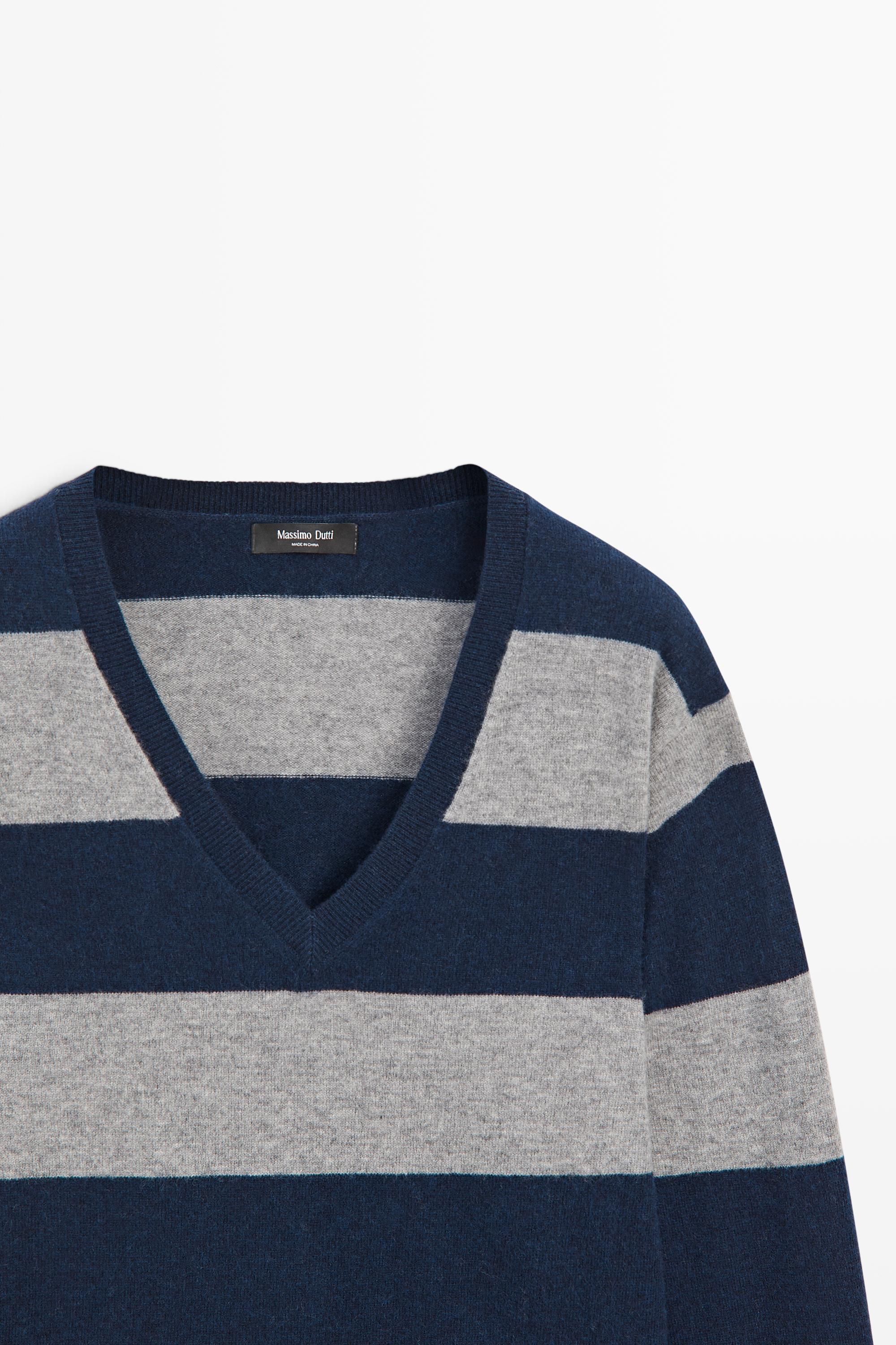 Pull en maille à rayures laine et cachemire col V